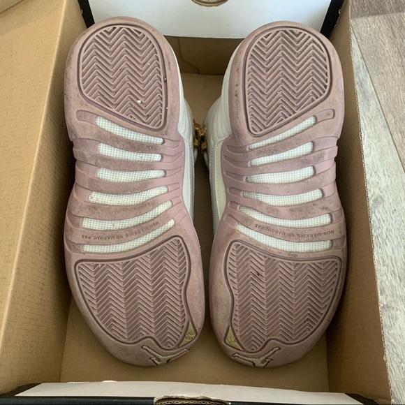 Plum Fog Air Jordan 12 - Picture 3 of 7